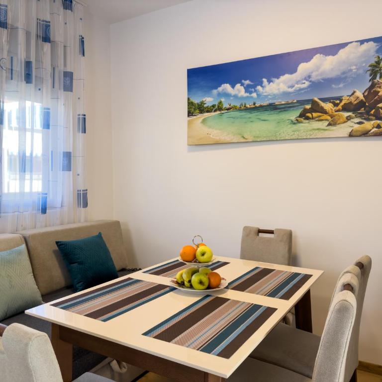 Cosy two-bedroom apartment in Becici by sea and mountains - Two-Bedroom Apartment - 3