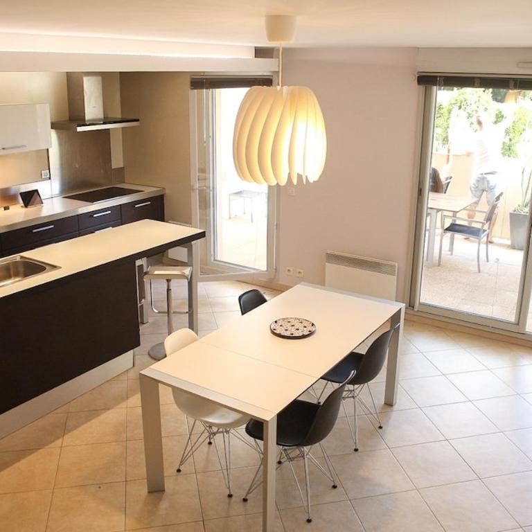 T3 TERRASSE SUD Marseille 13009, PARC DES CALANQUES - Appartement 2 Chambres - 1