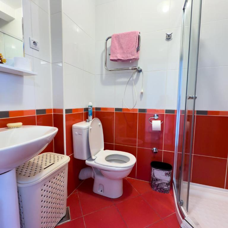 Cosy two-bedroom apartment in Becici by sea and mountains - Two-Bedroom Apartment - 22
