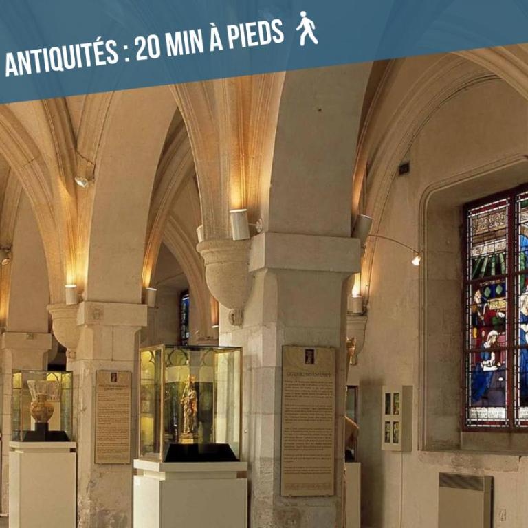 VOYAGE AU CALME à 10 Minutes du centre avec PARKING INCLUS et FIBRE, IDÉAL SOLO et PRO - Two-Bedroom Apartment - 39