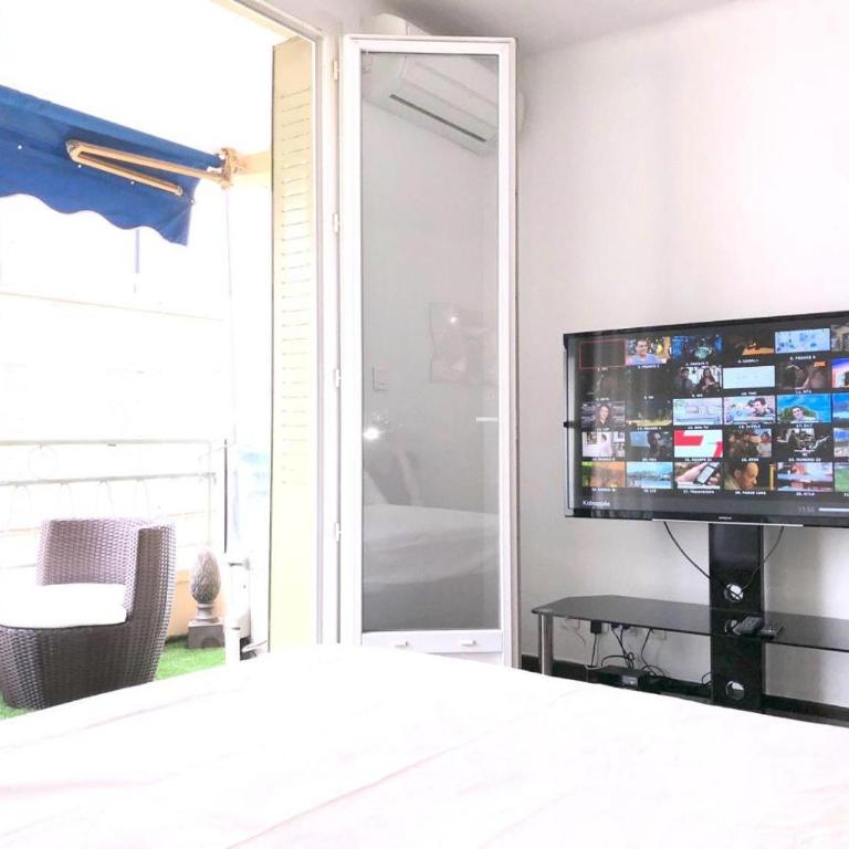 Luxury Studio YourHostHelper - Studio mit Terrasse - 2