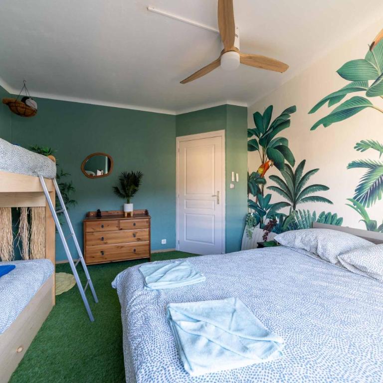 La jungle, centre ville, videoprojecteur, proche gare et commerce, 150m de la mer - Appartement 1 Chambre - 37