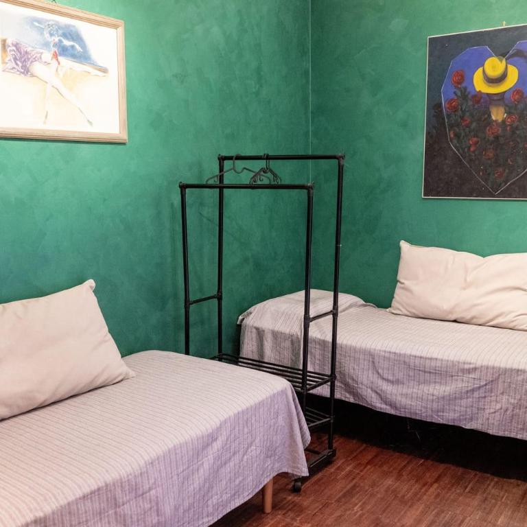 CASA IMMAGINALISTi - Camera Doppia con Letti Singoli - 6
