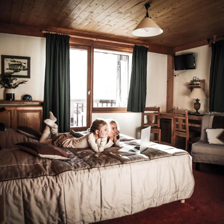 Hôtel Le Refuge - Chambre Quadruple - 2