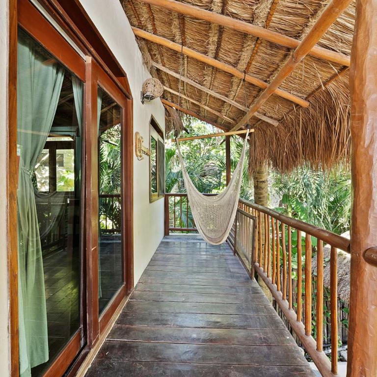 Playa Canek Beachfront Eco Hotel - Suite Familiar Superior - 2