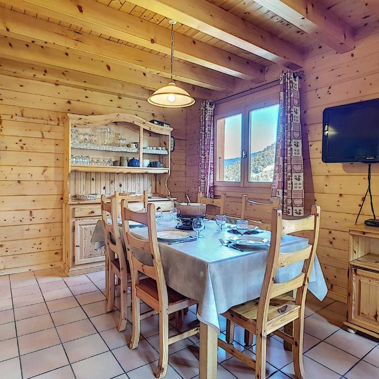 Chalet familial à La Clusaz, 6 pers, WiFi, Animaux ok, Parking - FR-1-818-87 - Appartement - 3