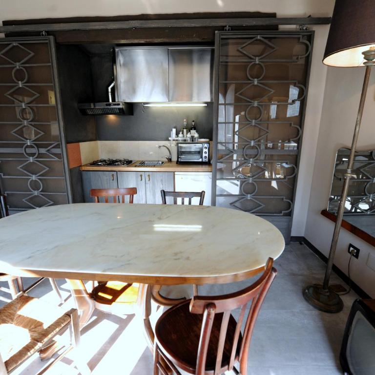 Acacia Firenze Apartments Cumino-Cannella-Curry - Two-Bedroom Apartment - 14