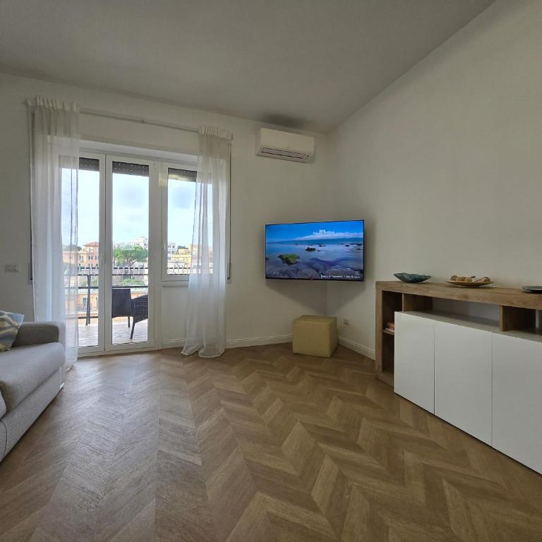 Trastevere Dreamer Home Rome - One-Bedroom Apartment with Balcony - 21
