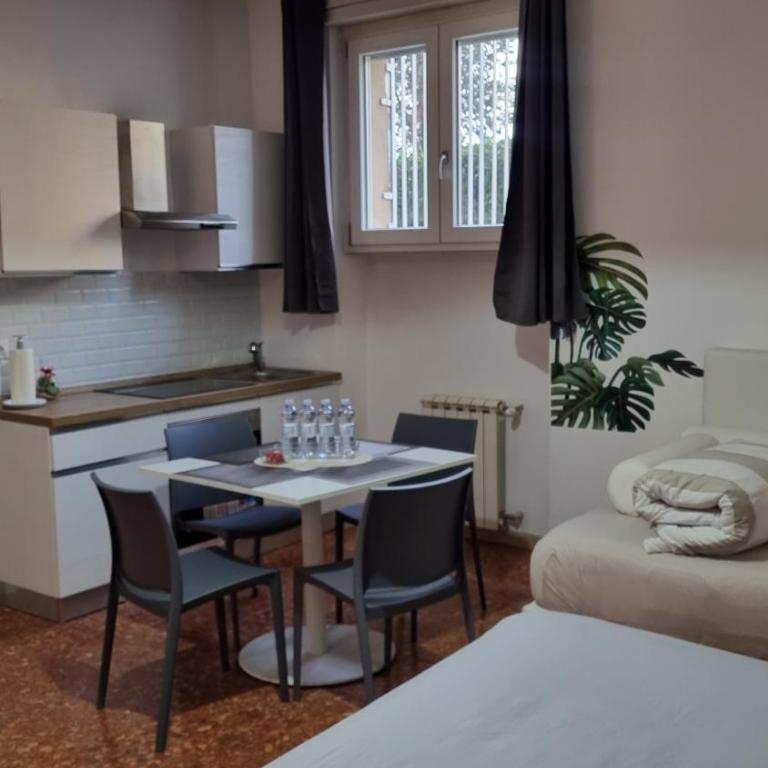 BAM BAM TIBURTINA Guesthouse - Quadruple Room with Bathroom - 19
