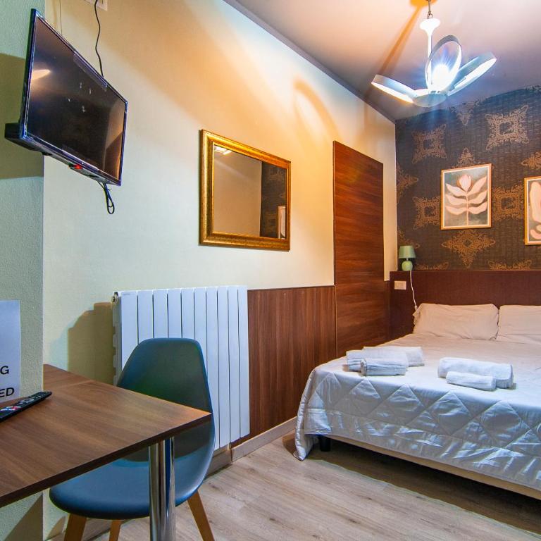 Italstay - Nuova Residenza Romeo - Affittacamere - Camera Matrimoniale con Bagno Privato - 1