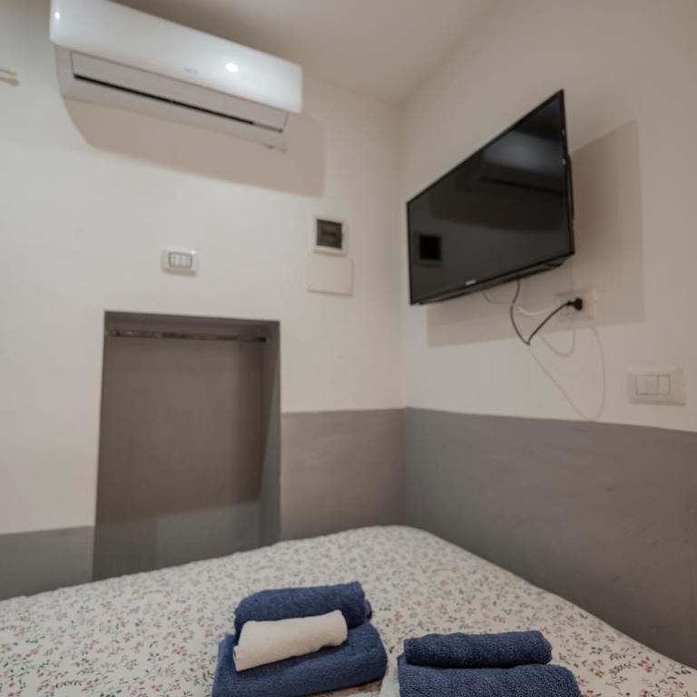 lighthouse flat - Two-Bedroom Apartment - 6