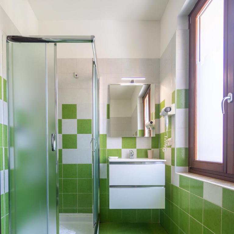 Italstay - Nuova Residenza Romeo - Affittacamere - Camera Matrimoniale con Bagno Privato - 5