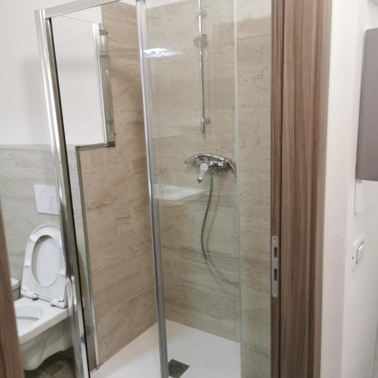 Casa vacanze Angeli Custodi - Appartamento con 1 Camera da Letto e Vista Lago - 7