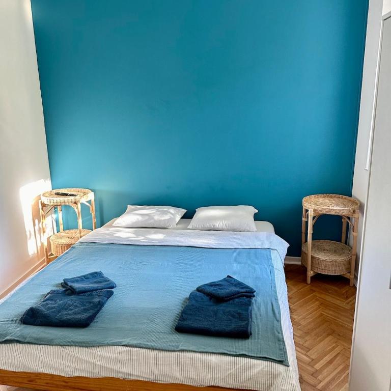 Historic Charm Peaceful and Cozy - One-Bedroom Apartment - 1