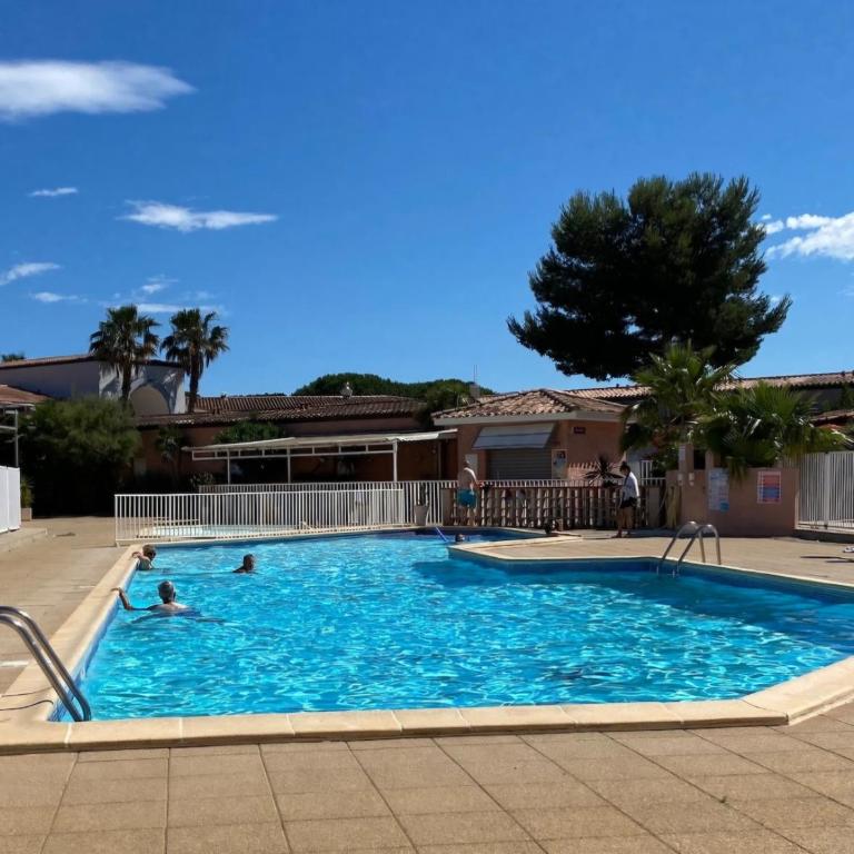 Charmante maison avec piscine - Maison 2 Chambres - 31