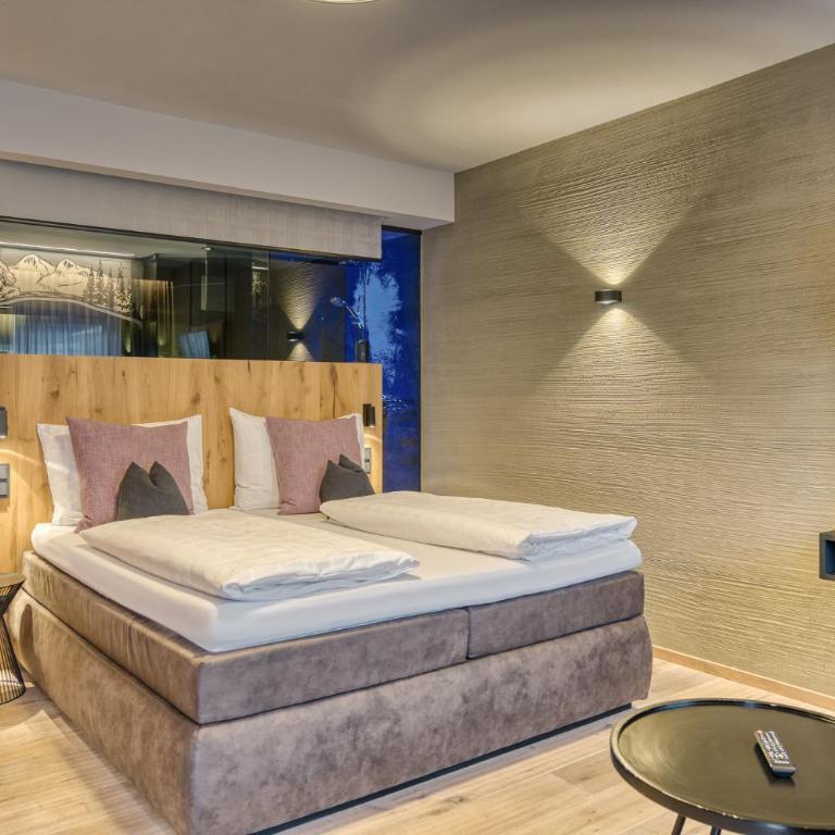 Hotel Alte Post Fieberbrunn - Deluxe Doppelzimmer mit Balkon - 4