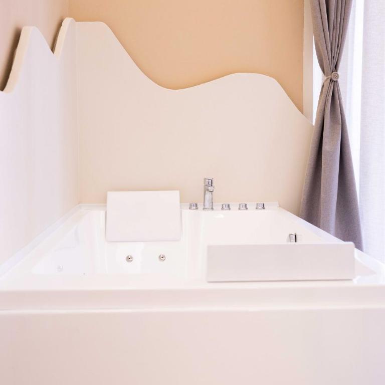 Dharma Luxury Room - Camera Matrimoniale con Vasca Idromassaggio - 13