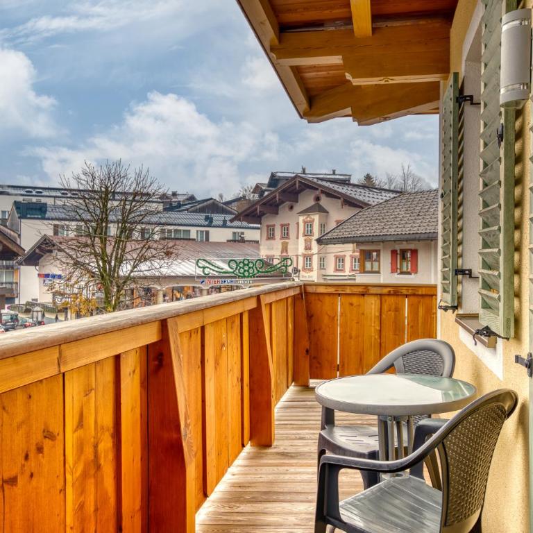 Hotel Alte Post Fieberbrunn - Doppelzimmer mit Zustellbett - 3