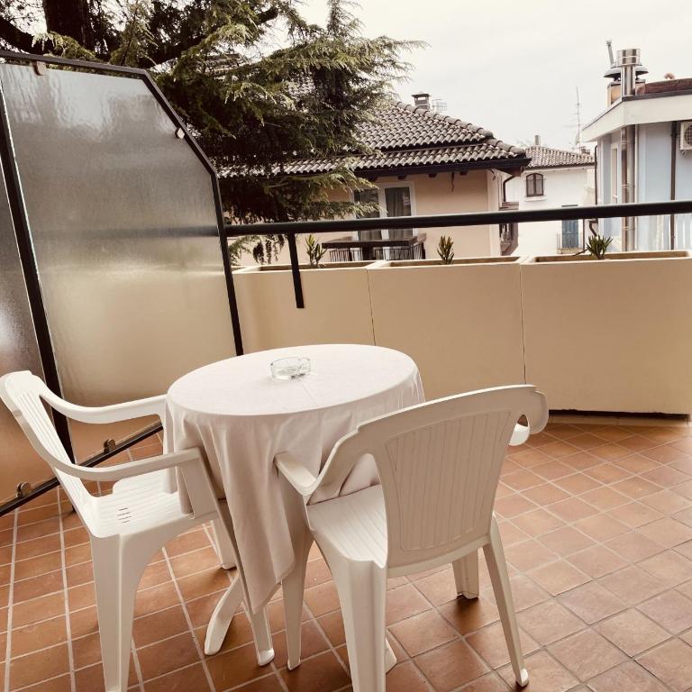 Hotel Broglia - Camera Matrimoniale Economy - 2