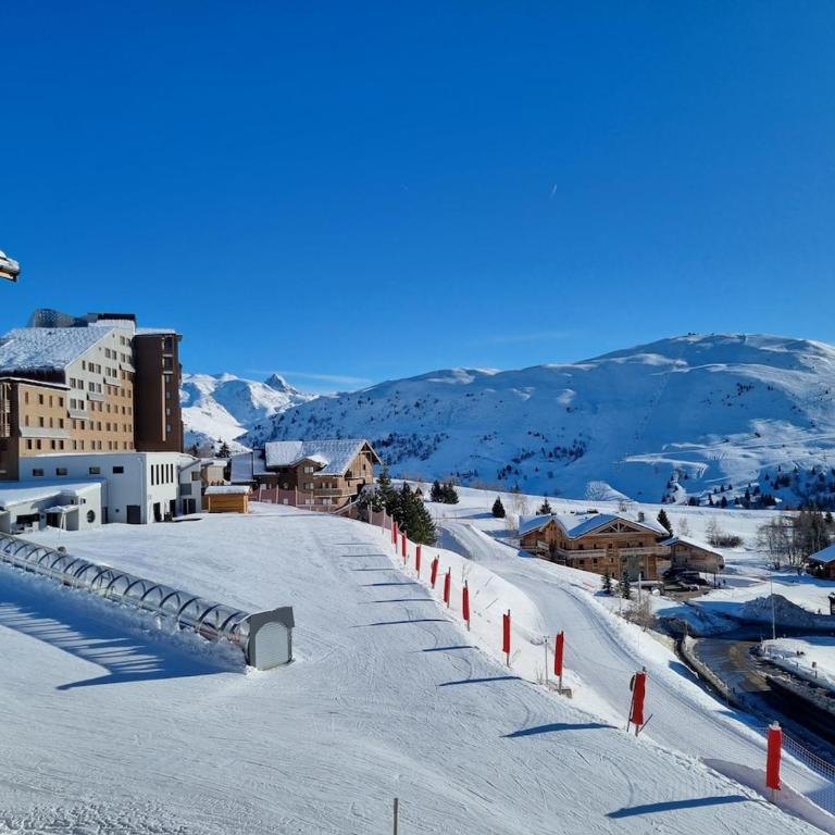 Apartment 70 m2 - 3 rooms - 6 people - ski-in ski-out - Three-Bedroom Apartment - 26