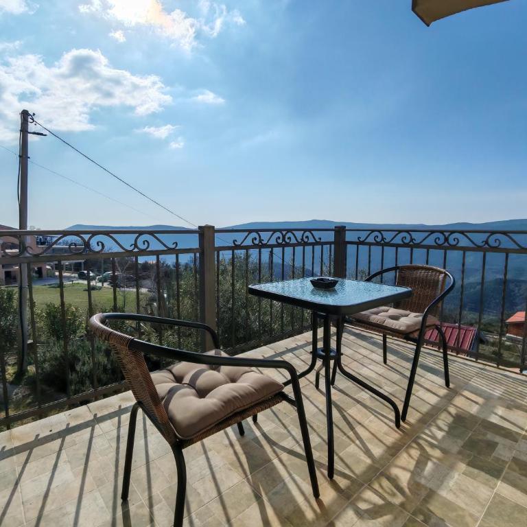 Forest Apartments - One-Bedroom Apartment with Balcony and Sea View - 10