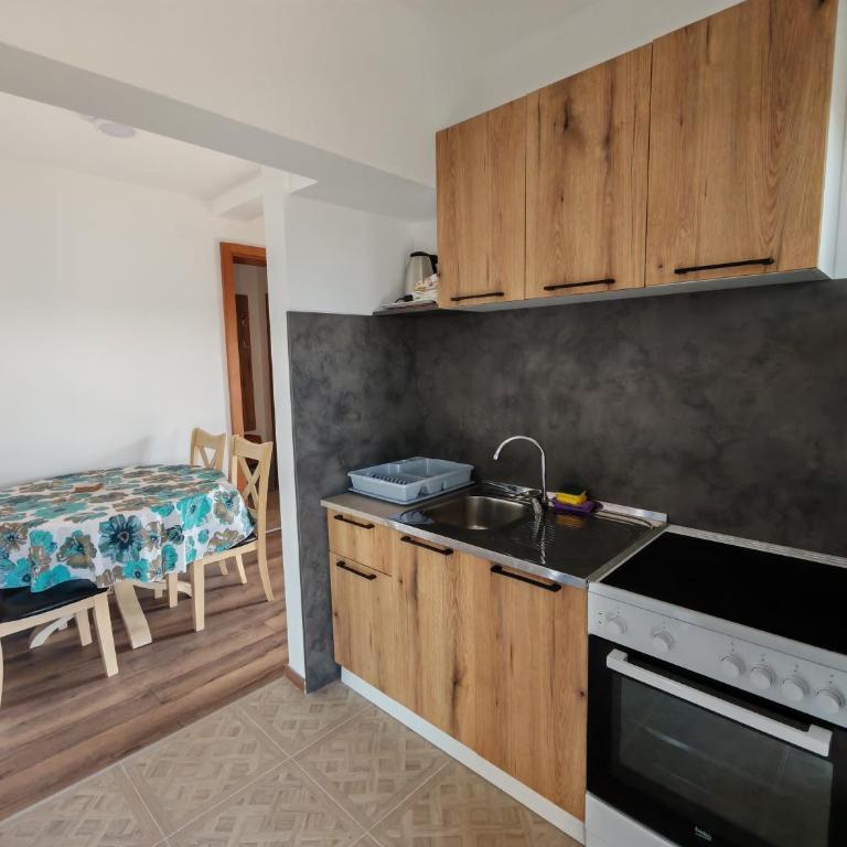 Forest Apartments - One-Bedroom Apartment with Balcony and Sea View - 9