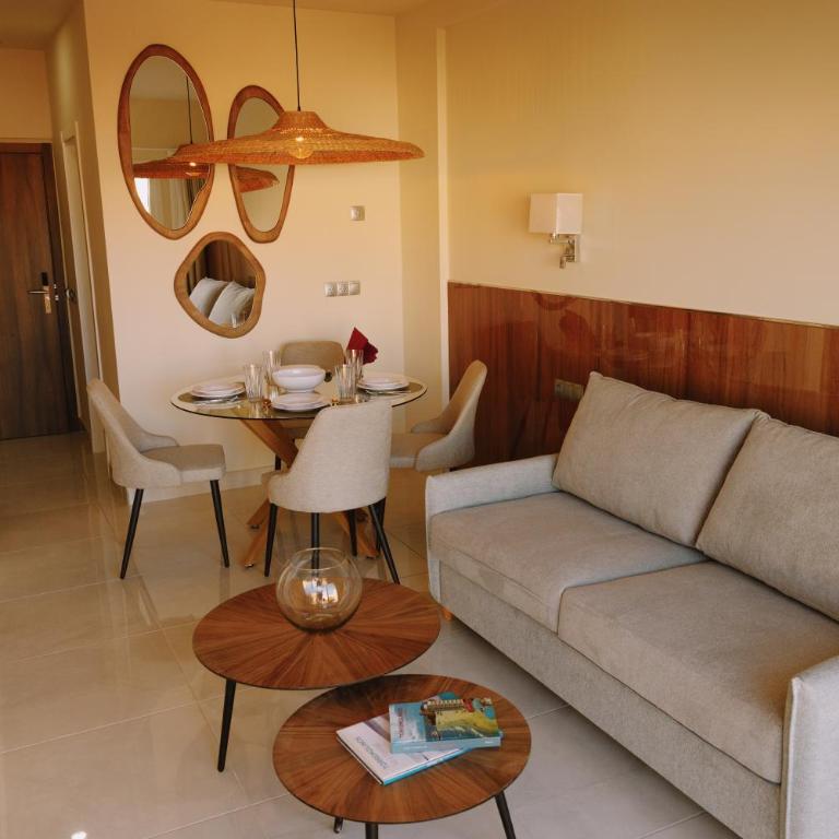 Apartamentos Buendia Suites - Torremolinos Centro - Apartamento de 1 Dormitorio con balcón y vistas a la ciudad - 17