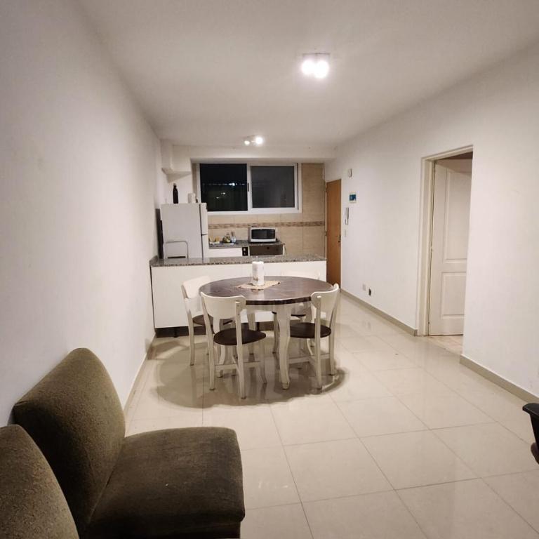 Departamento en CABA , Monte Castro - Apartamento de 1 dormitorio - 1