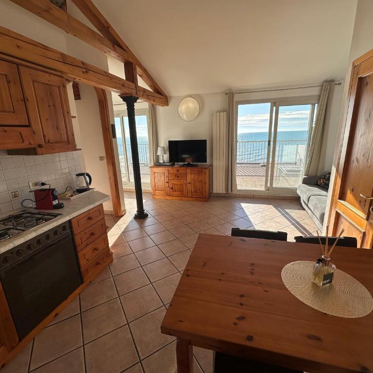 ATTIC PARADISE Big Terrace on the Sea - AGENZIA COCAL - Appartamento con 1 Camera da Letto - 8