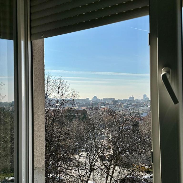 Urban Panorama - One-Bedroom Apartment - 8