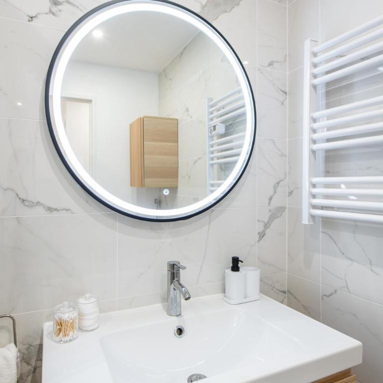 Amazing deal - Central Location near the metro, Modern amenities and style - Appartement 1 Chambre Supérieur - 18