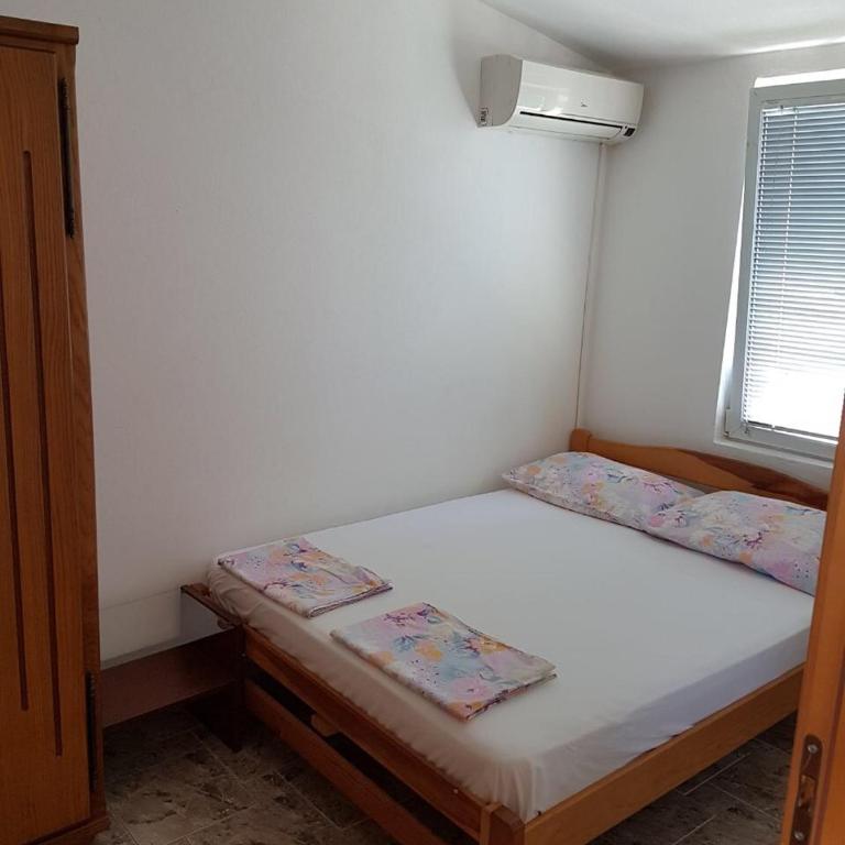Family Apartments Pepic - Three-Bedroom Vacation Home - 10