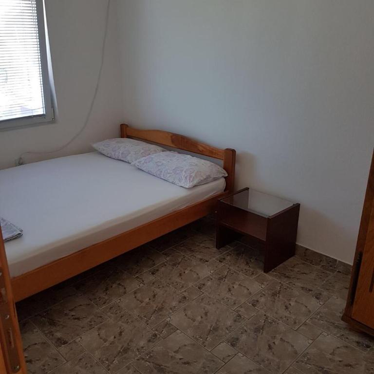 Family Apartments Pepic - Three-Bedroom Vacation Home - 9