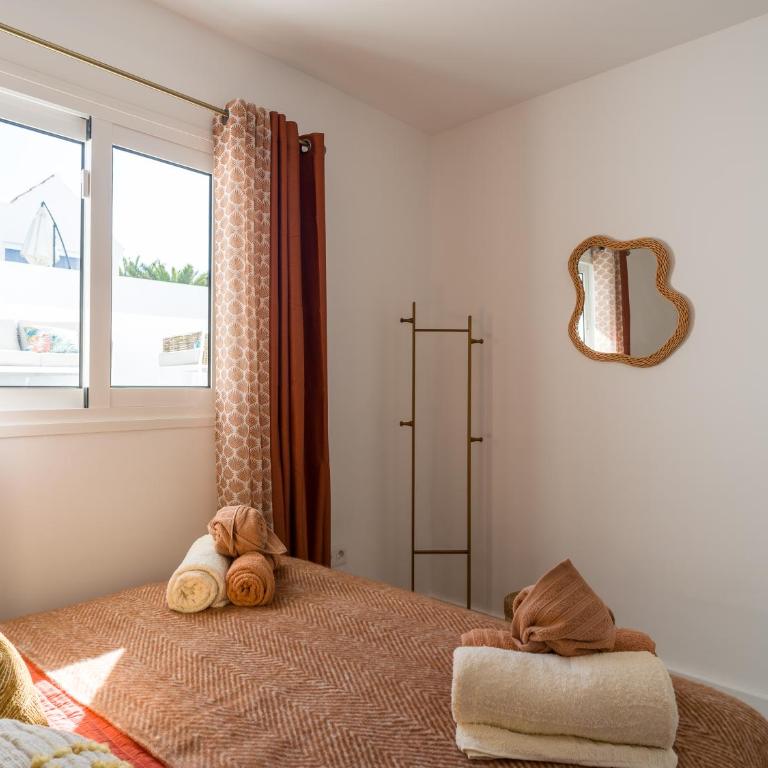 Apartamento Otoño - Two-Bedroom Apartment - 13