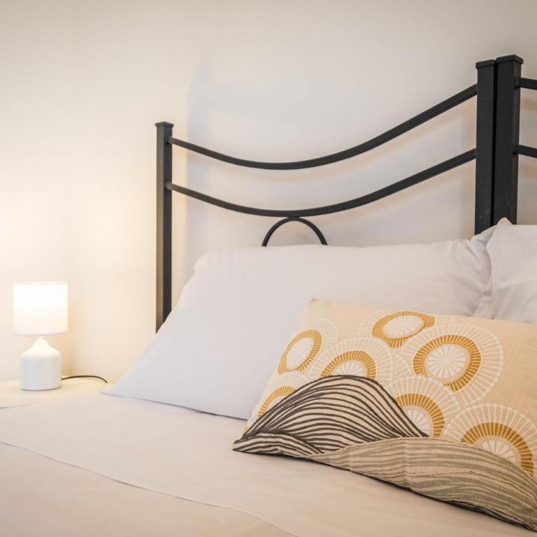 Big Beach Villa S Andrea- Privat Parking-Netflix-Self Ck -450m From the beach - Villa - 17