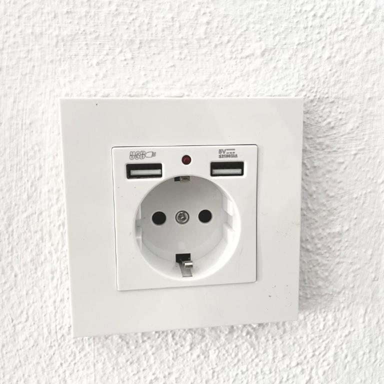 Piso AConildevacaciones AIRE Y WIFI, Aparcamiento P a 1 minuto - Apartamento - Planta baja - 13