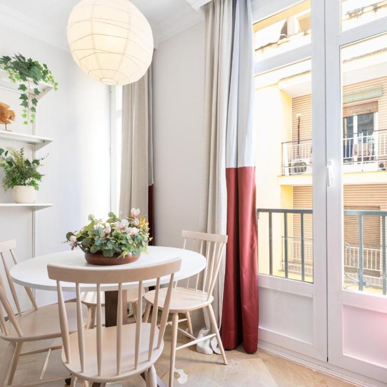ChezmoiHomes Gran Via 47 - Apartment with Balcony - 19