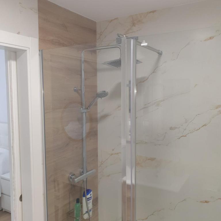 Hermoso apartamento en Vigo - Apartamento de 2 dormitorios - 49