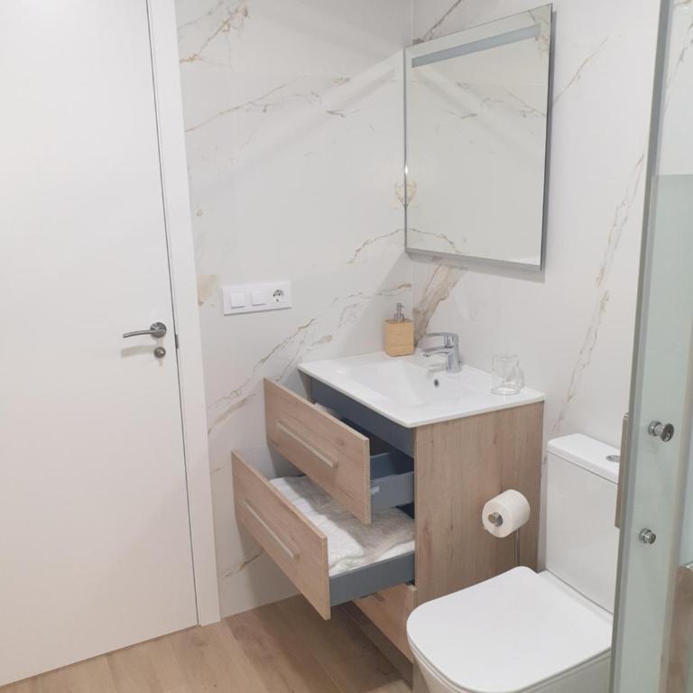 Hermoso apartamento en Vigo - Apartamento de 2 dormitorios - 6
