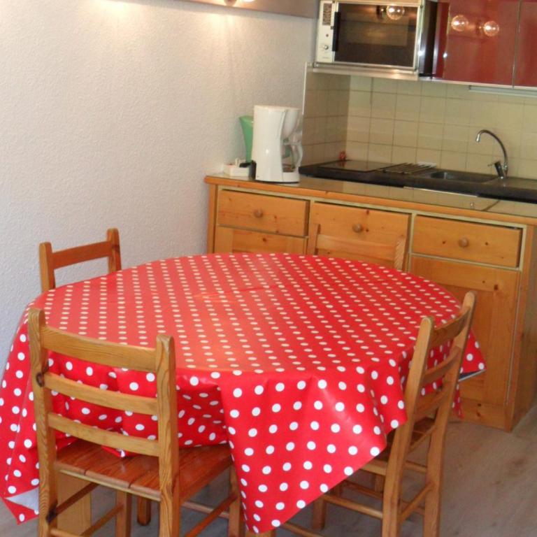 Studio cabine avec balcon, proche centre de Villard-de-Lans - FR-1-515-98 - Estudio - 12
