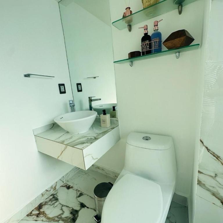 Exclusive apartment to work and relax fast WIFI - One-Bedroom Apartment - 15