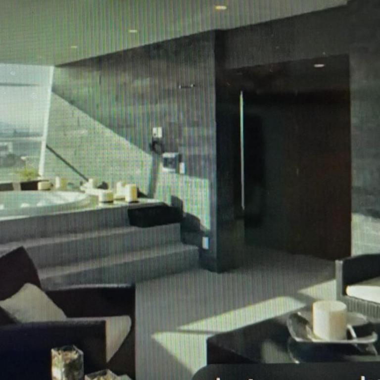 Exclusive apartment to work and relax fast WIFI - One-Bedroom Apartment - 18