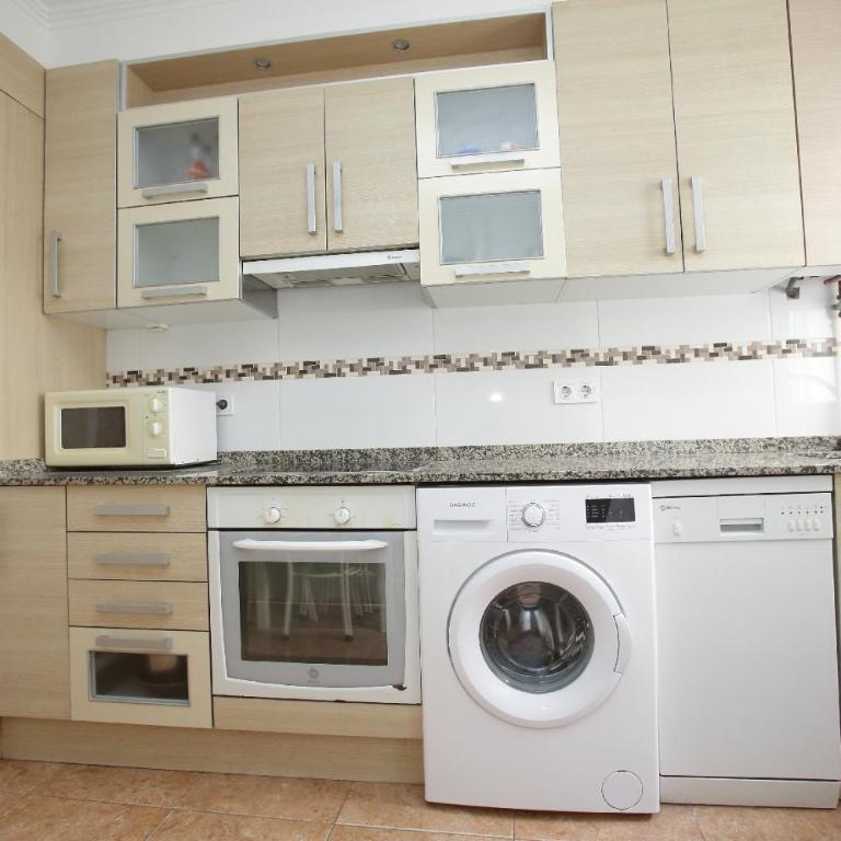 Piso de 4 habitaciones a un paso del centro de Oviedo - Apartamento de 4 habitaciones - 5