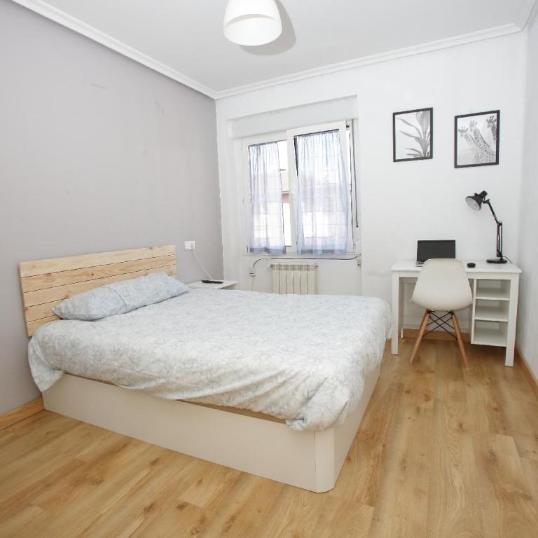 Piso de 4 habitaciones a un paso del centro de Oviedo - Apartamento de 4 habitaciones - 10