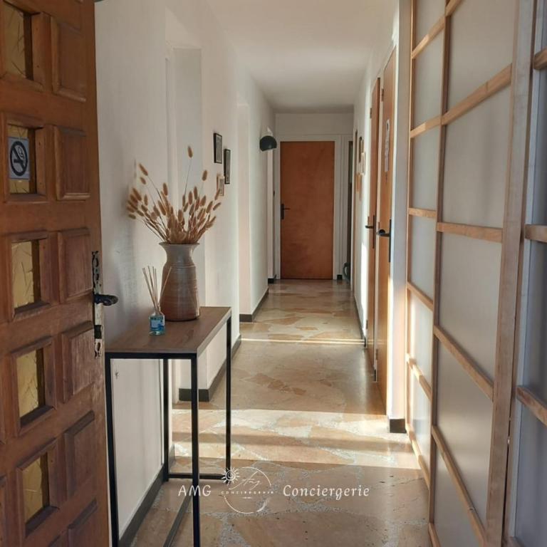 Splendide Vue sur le Lac ! 5mn des plages, parking privé - Appartement 2 Chambres - 23
