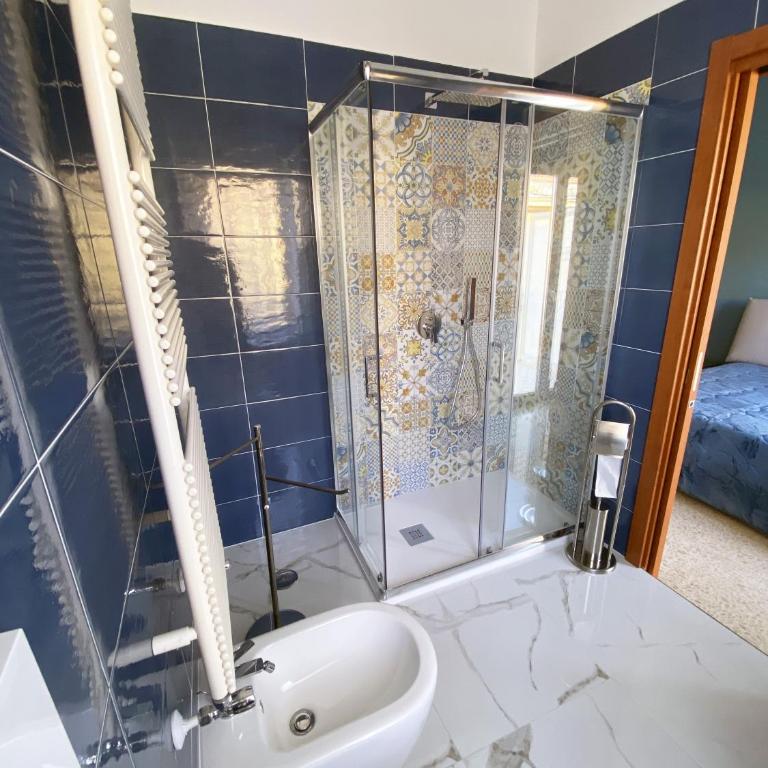 B&B Borgo Antico - Camera Matrimoniale con Balcone - 3
