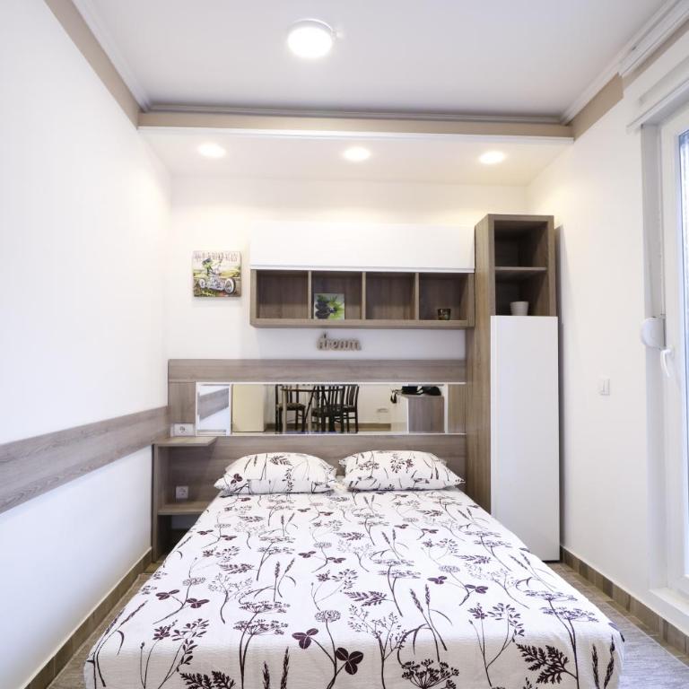 Studio Apartman Valdez 2 - One-Bedroom Apartment - 4