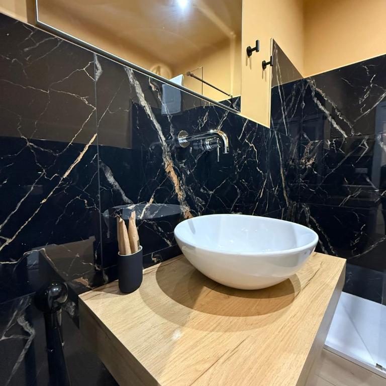 CARLO'S Guest House - Double Room - 12