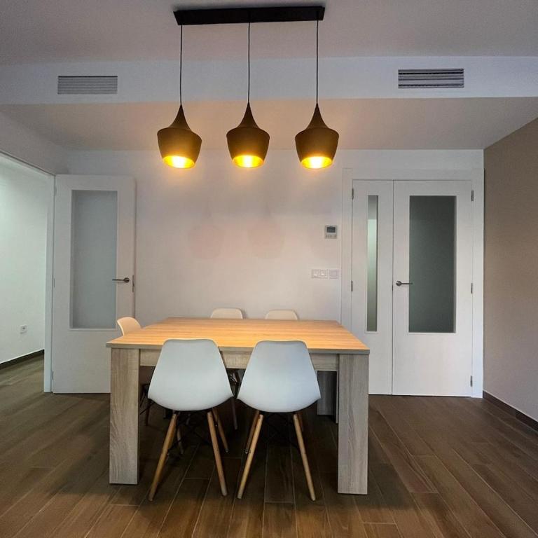 Moderno apartamento centrico con piscina y parking - Apartamento con 3 dormitorios - Frente al océano - 5