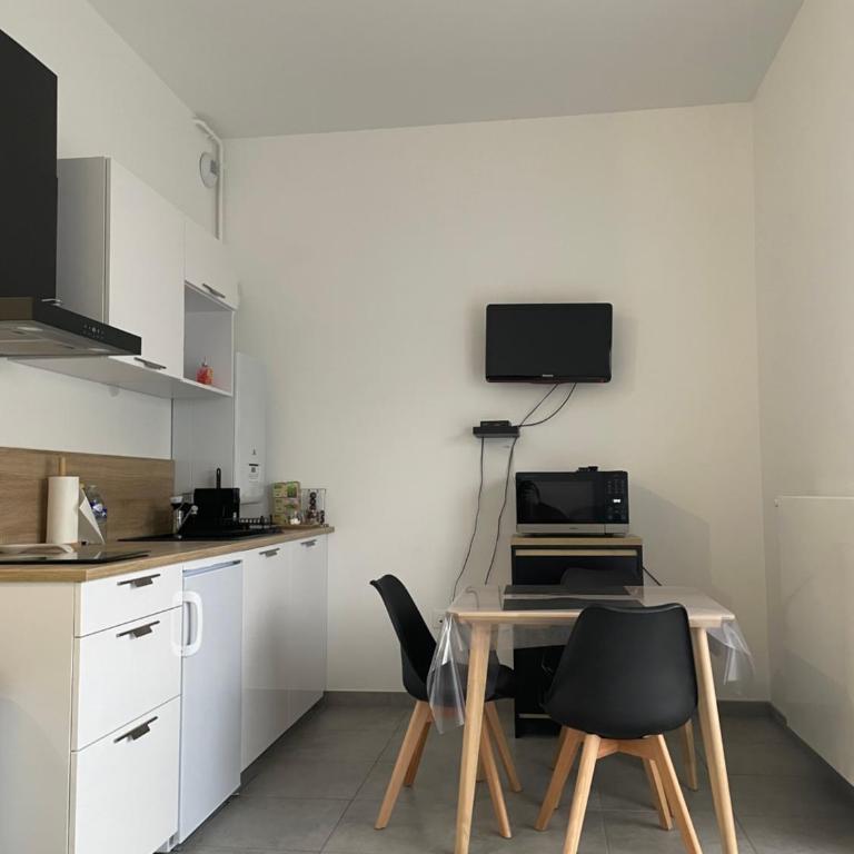 Gîte chti picard parking privé gratuit ,wifi et 100m de la plage - Apartment mit 1 Schlafzimmer - 3